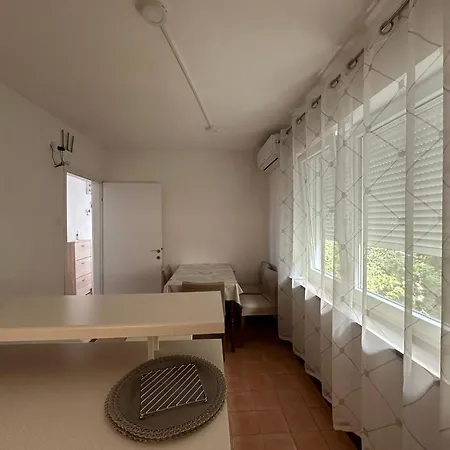 Apartmani Ira Crikvenica Exterior photo