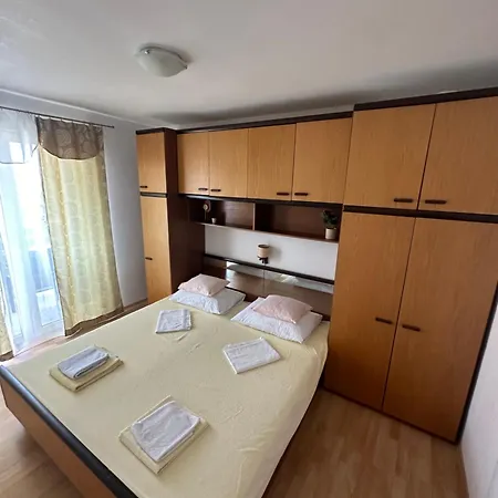 Apartmani Ira Crikvenica Exterior photo