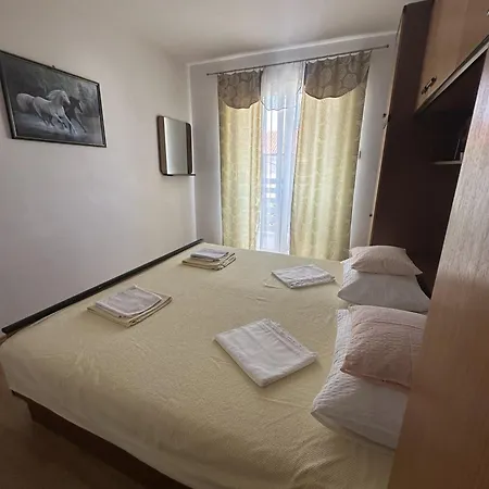 Apartmani Ira Crikvenica Exterior photo